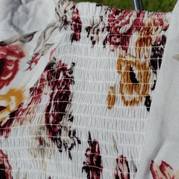 TORRID Ivory rose print DRESS On/Off shoulder, Ruched top. SIZE 1 EUC - Picture 10 of 12